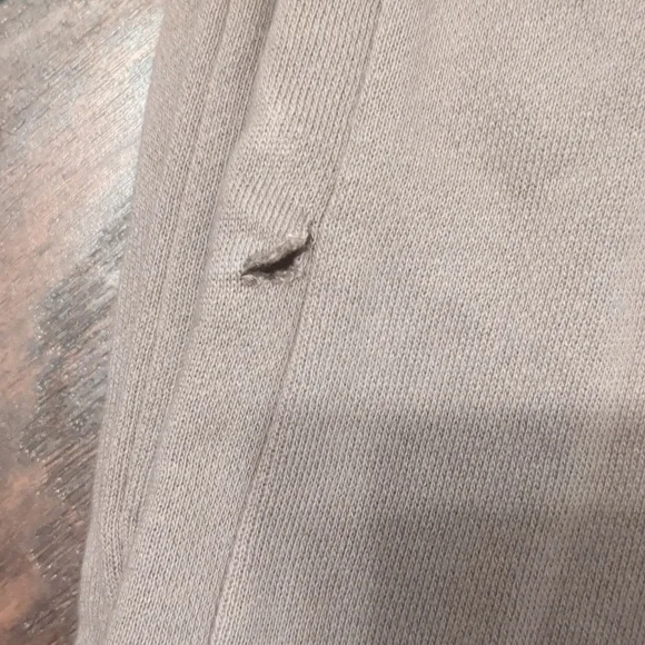 New VS New Vs PINK Ivy Fleece Campus Sweatpants Damaged - Picture 6 of 6